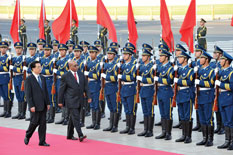 India, China Eye African Markets