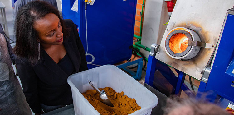 gold mining africa
